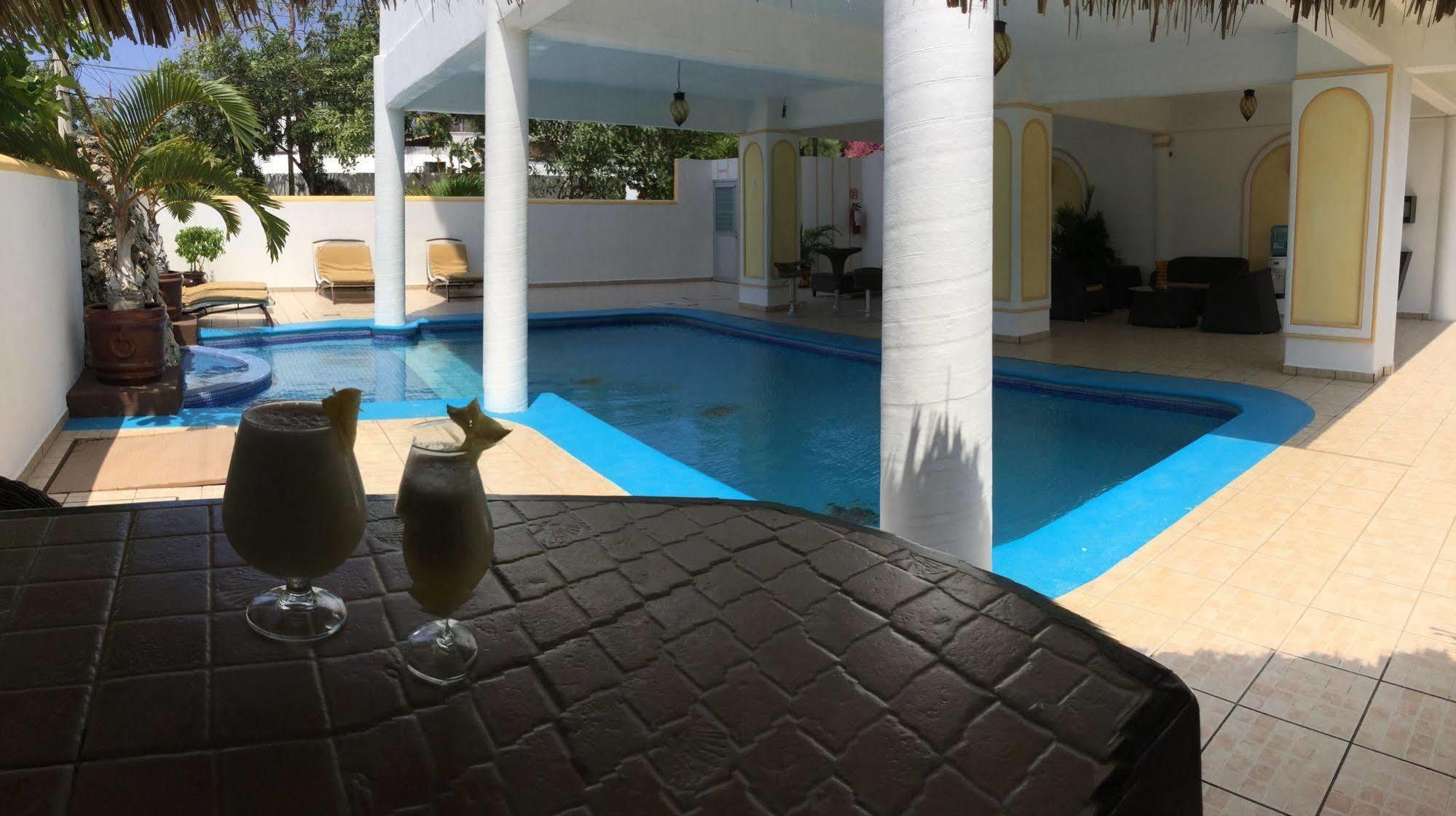 Отель Quinta Carrizalillo Пуэрто-Эскондидо Экстерьер фото